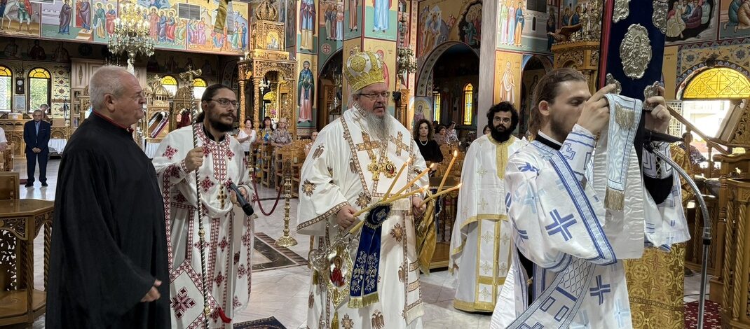 Στον Ιερό Ναό Ζωοδόχου Πηγής Λαρίσης ο Σεβασμιώτατος.