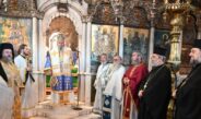 Ο Σεβασμιώτατος στην Μεγαλόχαρη της Τήνου.