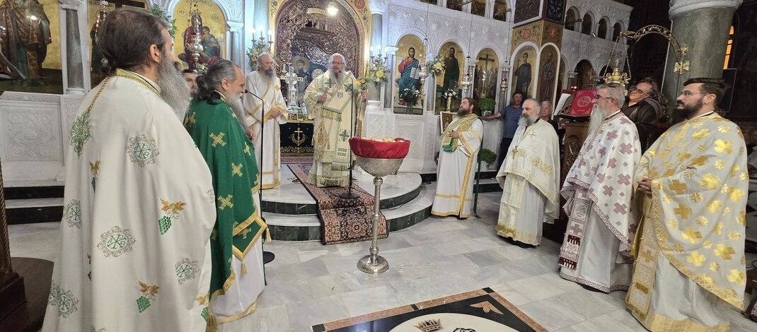 Εορτή της Υψώσεως του Τιμίου Σταυρού και χειροτονία Διακόνου στην Ιερά Μητρόπολη Λαρίσης και Τυρνάβου.